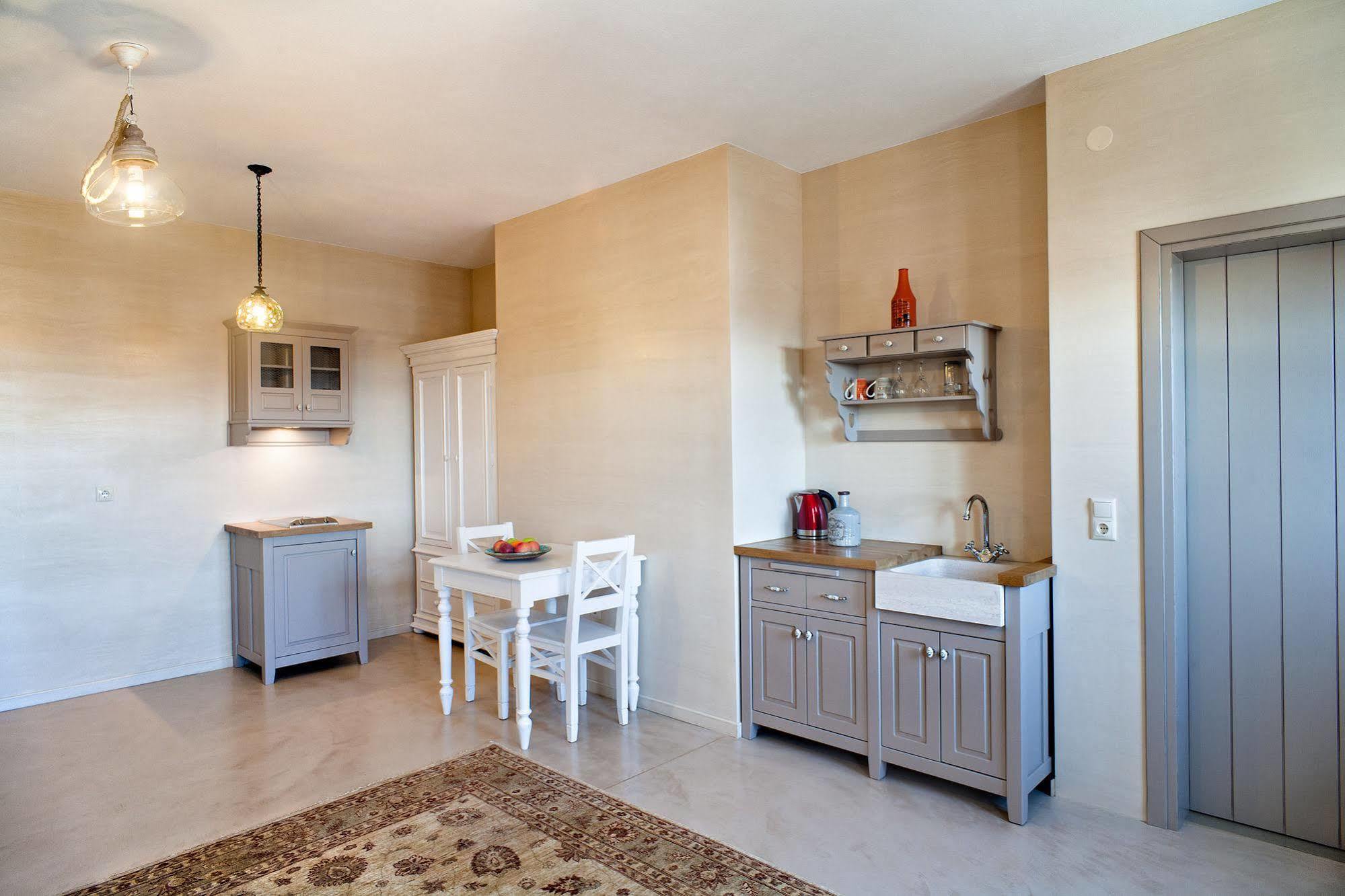 Haones Suites Ioannina Buitenkant foto